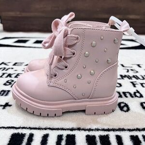 Cat & Jack Blush Pink Studded Pearl Detail Amaya Lace Up Combat Winter Boots
